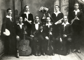 Les Batutas, sucesso em Paris, 1922